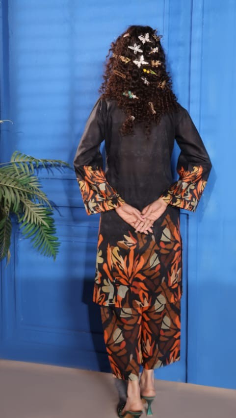 Digital Lawn 2-Piece - Black Floral Patterned